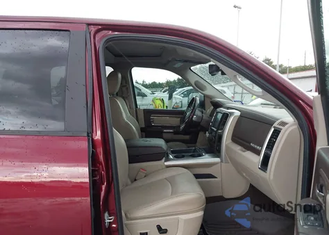 2017 Ram 1500 Laramie 4X2 5'7 Box из США, поврежденный, VIN 1C6RR6NT1HS820100